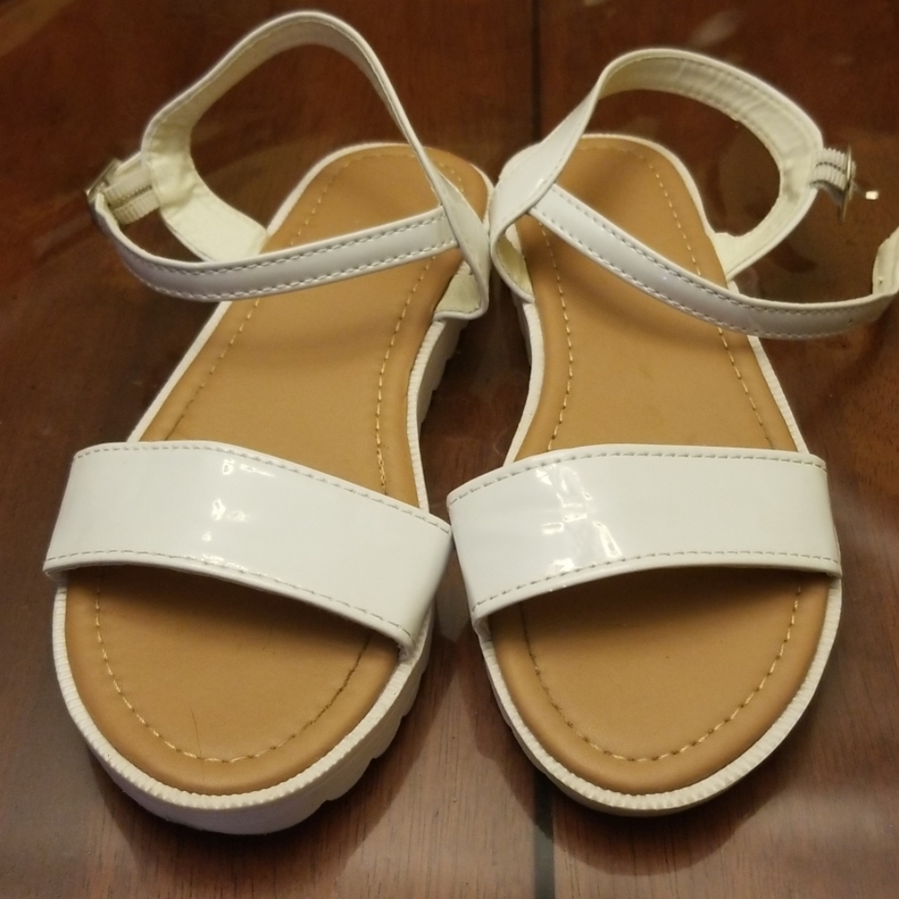 Girls sandals